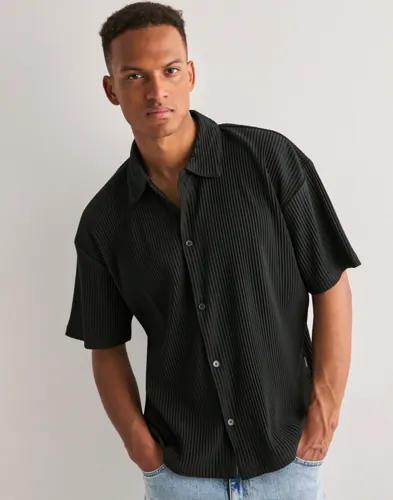 Jack & Jones Jcointerlude Plisse Shirt Ss Kortärmade skjortor Svart 