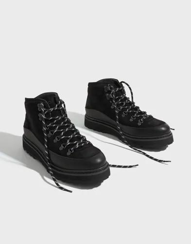 MONO Core Cap Suede M Hiking boots Svart 