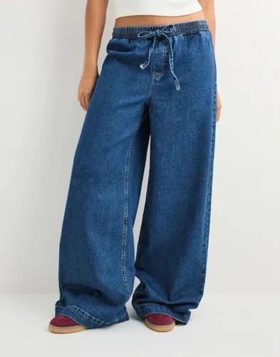 Pieces - Blå - Pcsilke Mw Pull Up Denim Pants D2D