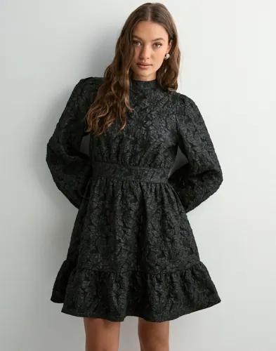 Pieces - Svart - Pcorini Ls Short Dress Wvn D2D 