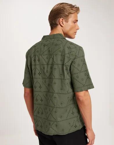 Only & Sons Onsaron Rlx Ss Chiffly Resort Shirt Kortärmade skjortor Grön 