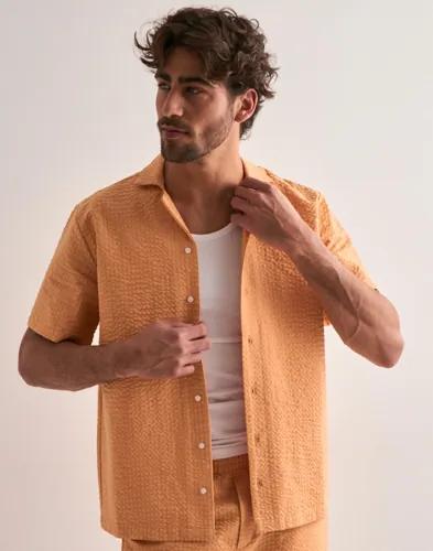 Ciszere Brody seersucker shirt Kortärmade skjortor Orange 