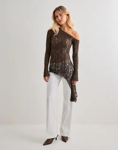 Nelly - Brun - Asymmetric Lace Top 