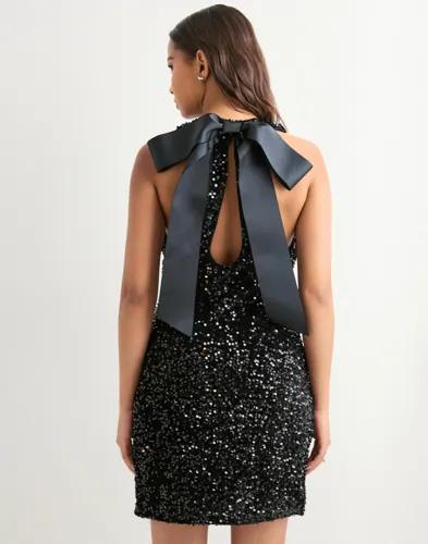 Vero Moda - Svart - Vmbella Sl O-Neck Short Sq Dress Jr 