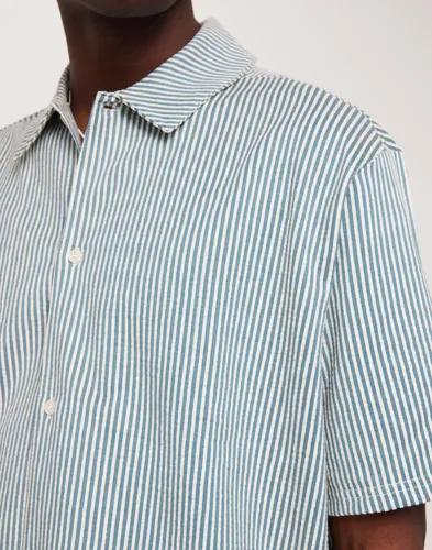 Selected Men Slhrelaxben Seersucker Ss Jersey Sh Randiga skjortor Rutigt/Randigt