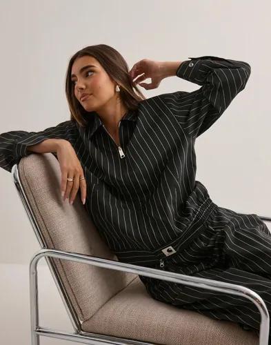 Carhartt WIP - Svart - W' Seaton Jacket 