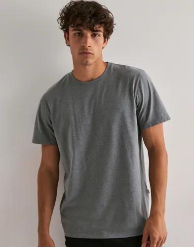 Selected Men Slhaspen Ss O-Neck Tee Noos T-Shirts & Linnen Grå 