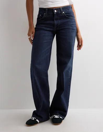 Nelly - Blå - Low Waist Loose Jeans