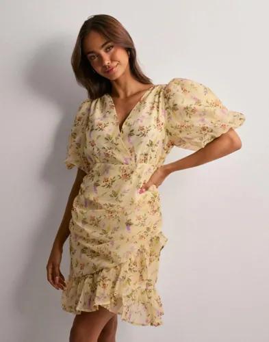 Vero Moda - Blommig - Vmphoebe 2/4 V-Neck Short Dress Vma 