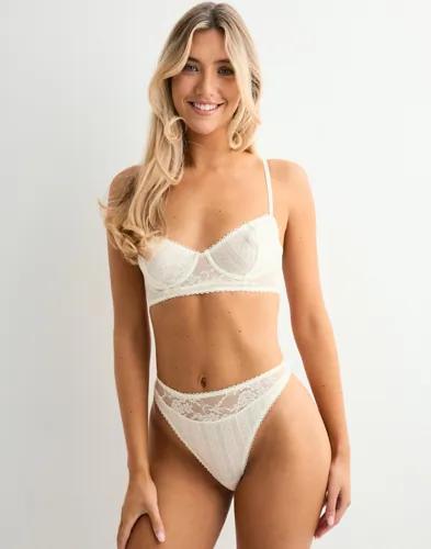 Nelly - Vit - Stargirl Balconette Bra 