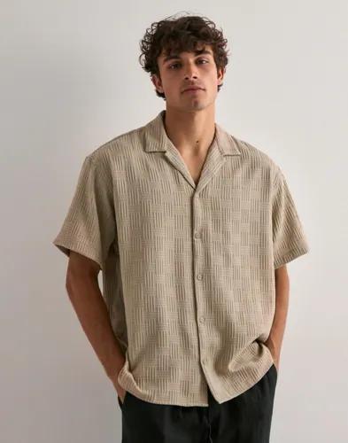 Jack & Jones Jjematteo Resort Shirt Ss Sn Kortärmade skjortor Beige 