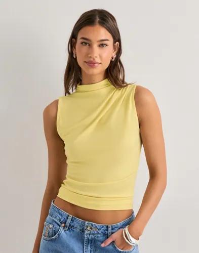 Pieces - Gul - Pcmadison Sl Draped Top Noos Bc 