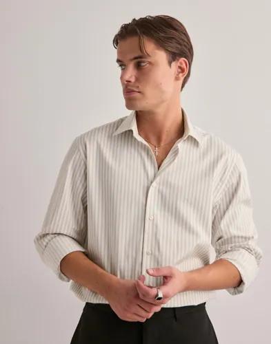 Selected Men Slhslim-Performance Shirt Ls Noos Enfärgade skjortor Vit