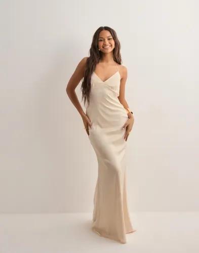 Nelly - Beige - Perfect Satin Dress 
