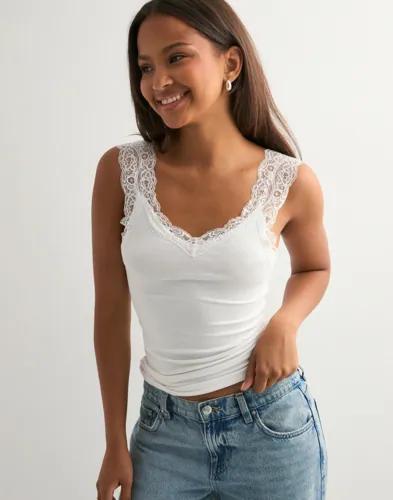 Pieces - Vit - Pcbarbera Lace Top Noos Bc 