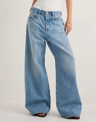 Diesel - Blå - 1996 D-Sire L.32 Trousers