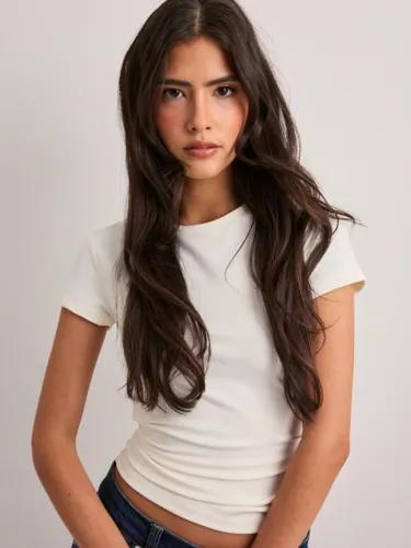 Nelly - Vit - Sculpting Tee 