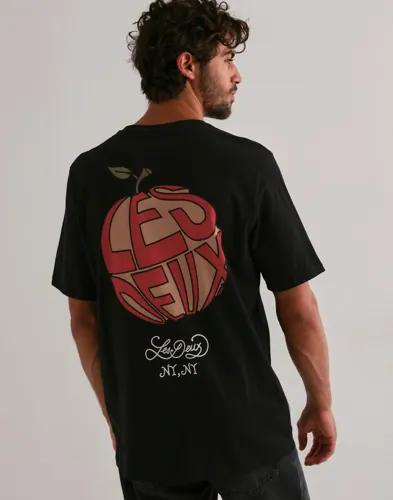 Les Deux Orchard T-Shirt T-shirts med tryck Svart