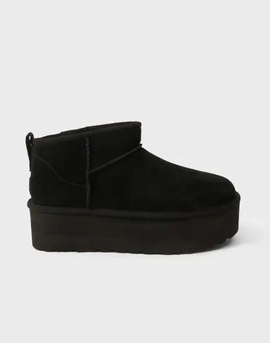 UGG - Svart - W Cl Ultra MiniPlatf 