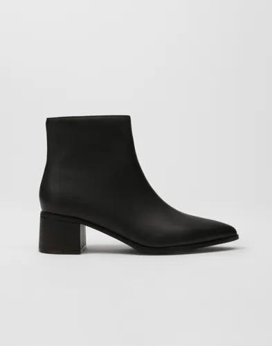 Nelly - Svart - Low Ankel Boot 