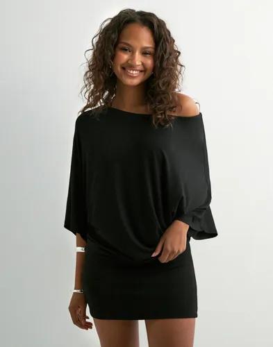 Nelly - Svart - Perfect Poncho Top 