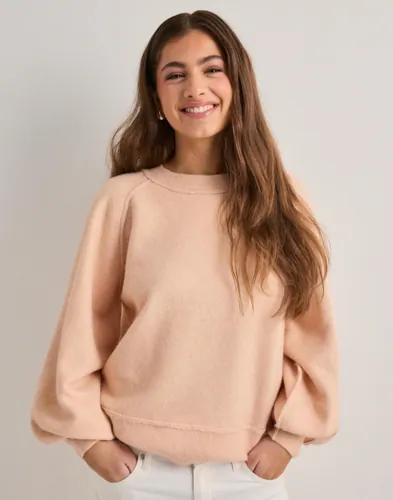 Nelly - Rosa - Seam Focus Knit Sweater 