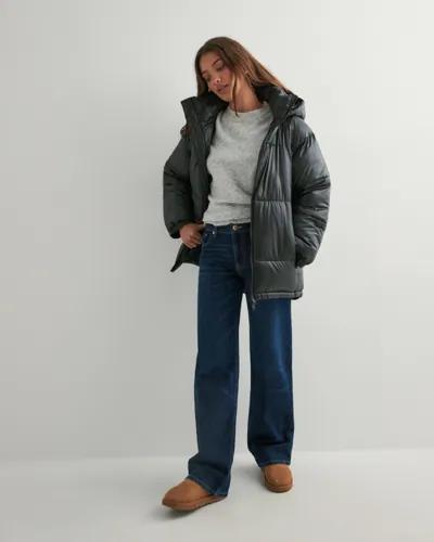 Nelly - Svart - Volume Precious Puffer Jacket 