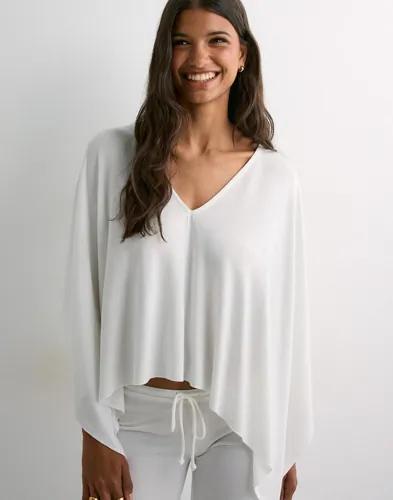 Nelly - Vit - My Chill Poncho