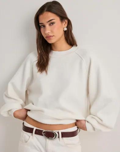 Nelly - Vit - Seam Focus Knit Sweater 