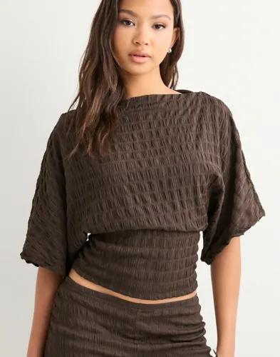 Nelly - Brun - Stunning Structure Tee