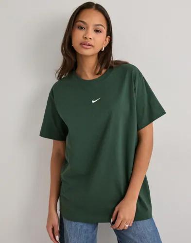 Nike - Grön - W Nsw Classic Ss Tee 