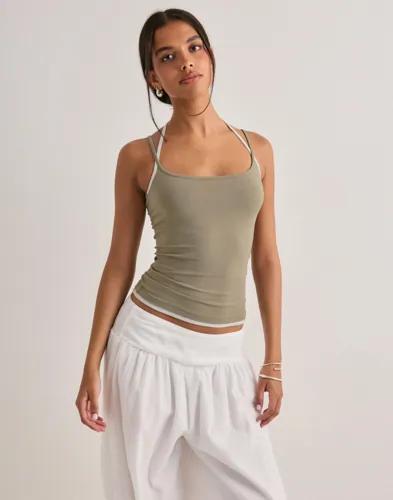 Nelly - Grön - Contrast Layer Singlet 