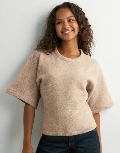 Neo Noir - Beige - Asha Knit Tee 