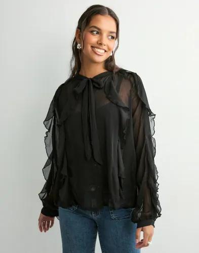 Only - Svart - Onltaryn Ls Romantic Ruffle Blouse 