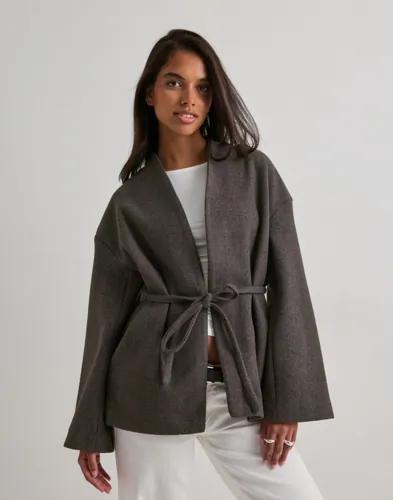 Vero Moda - Brun - Awsijina Ls V-Neck Short Jacket Noo