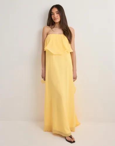 Vero Moda - Gul - Vmiris Ruffle Tube Maxi Dress Exp