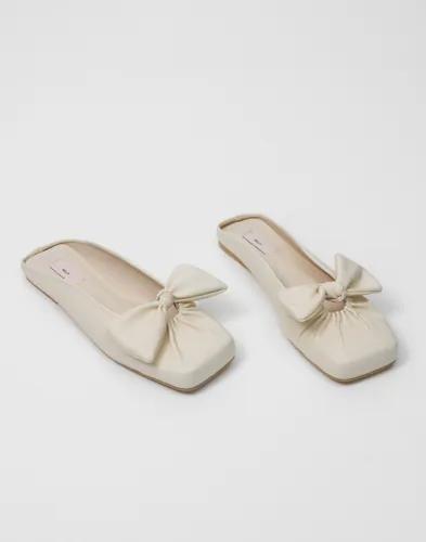 Nelly - Vit - Slip In Bow Sandal