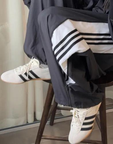 Adidas Originals - Beige - Tokyo W 