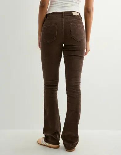 Se topplista för Jeans