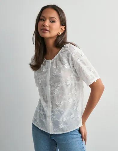 Pieces - Vit - Pctolax Ss Top Wvn 