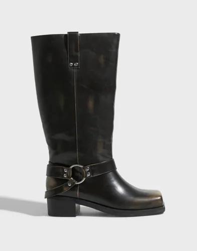 Nelly - Svart - Mc Buckle Boot 