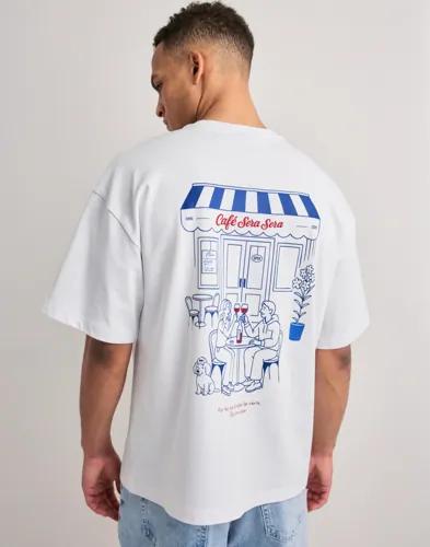 Que Sera Sera Café Sera Sera Tee T-shirts med tryck Vit 