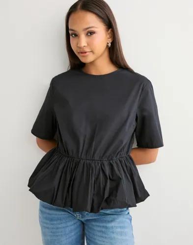 Pieces - Svart - Pcrosalie 2/4 Top Wvn Bc 