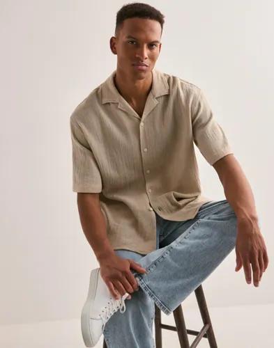 Selected Men Slhrelax-Sal Shirt Ss Resort Kortärmade skjortor Beige 