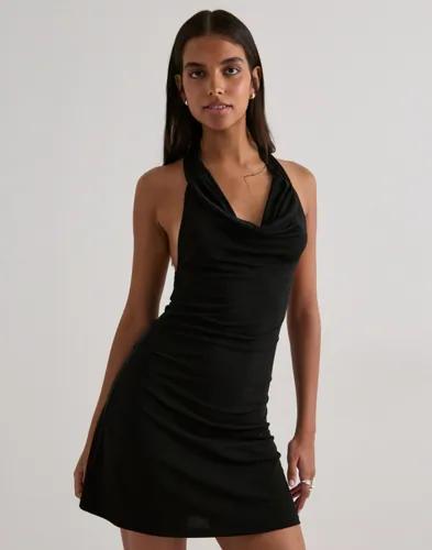 Nelly - Svart - Halterneck Mini Dress 