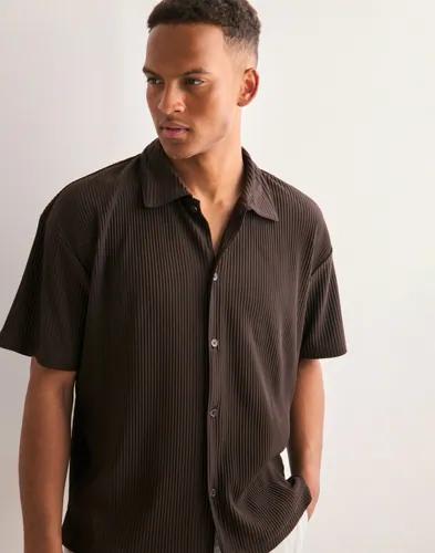 Jack & Jones Jcointerlude Plisse Shirt Ss Kortärmade skjortor Brun 