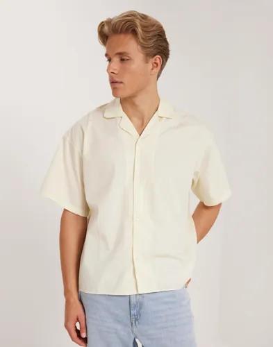 Jack & Jones Jorboxy Poplin Stripe Shirt Ss Styd Randiga skjortor Beige 