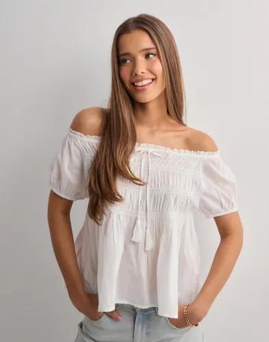 Nelly - Vit - Tassel Blouse 