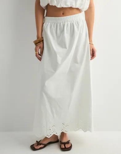 Pieces - Vit - Pcsalmina Hw Ankle Skirt Wvn 