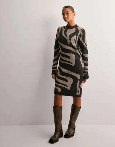 OBJECT - - Objray L/S Knit Dress Aop Noos 